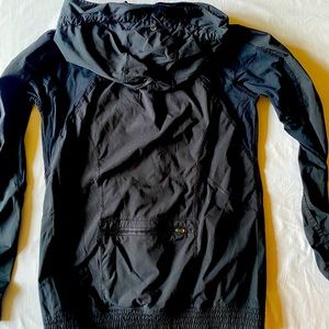 Lululemon 3/4 zip wind breaker